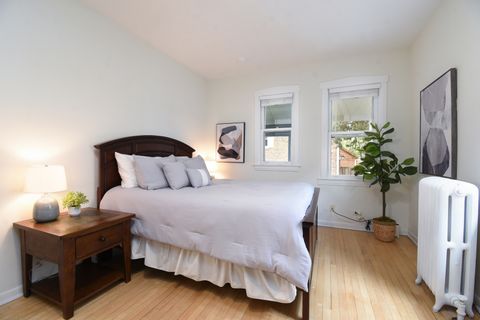 Tiny photo for 1042 S Kenilworth Avenue, Oak Park, IL 60304 (MLS # 12619138)