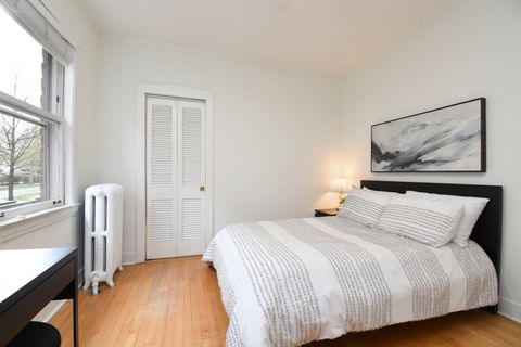 Tiny photo for 1042 S Kenilworth Avenue, Oak Park, IL 60304 (MLS # 12619138)