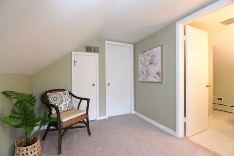 Tiny photo for 1042 S Kenilworth Avenue, Oak Park, IL 60304 (MLS # 12619138)