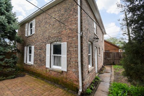 Tiny photo for 1042 S Kenilworth Avenue, Oak Park, IL 60304 (MLS # 12619138)