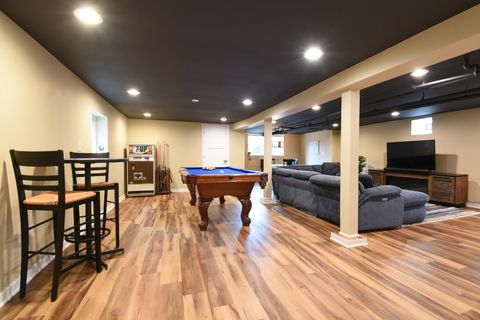 Tiny photo for 1042 S Kenilworth Avenue, Oak Park, IL 60304 (MLS # 12619138)