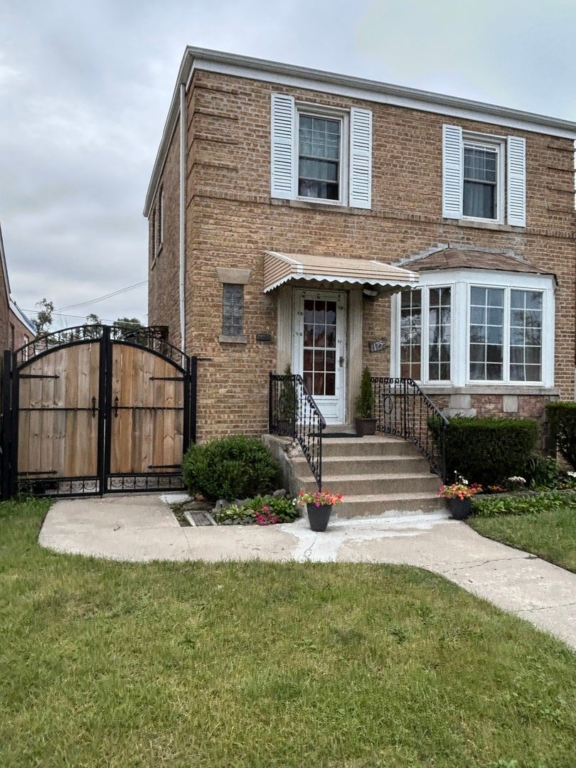 175 Martin Lane