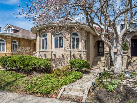 2542 W Coyle Avenue Chicago IL 60645