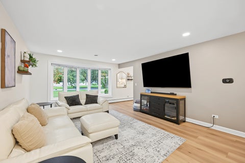 Tiny photo for 9S125 Florence Avenue, Downers Grove, IL 60516 (MLS # 12771537)