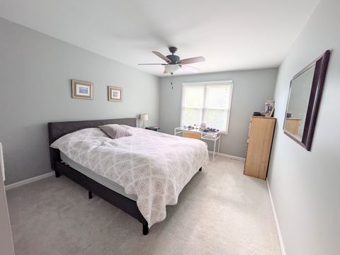 Tiny photo for 905 Thornwood Court, St. Charles, IL 60174 (MLS # 12626116)