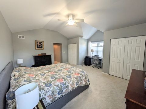 Tiny photo for 905 Thornwood Court, St. Charles, IL 60174 (MLS # 12626116)