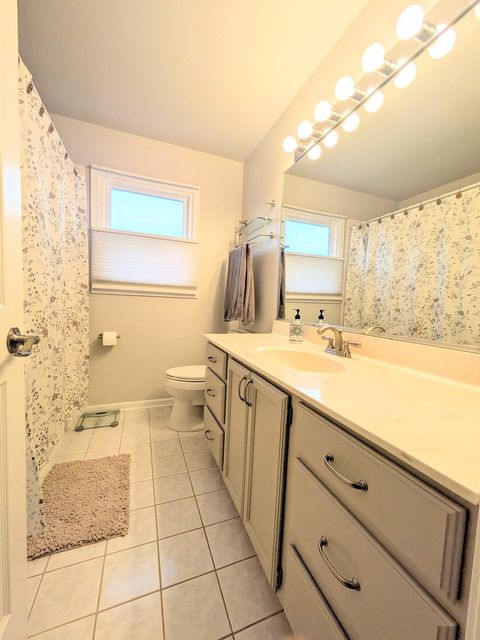 Tiny photo for 905 Thornwood Court, St. Charles, IL 60174 (MLS # 12626116)