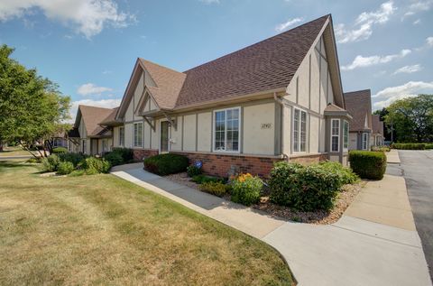 Tiny photo for 1740 Willow Circle Drive #1740, Crest Hill, IL 60403 (MLS # 12396343)