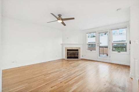 Tiny photo for 2910 N Commonwealth Avenue #3, Chicago, IL 60657 (MLS # 12724946)