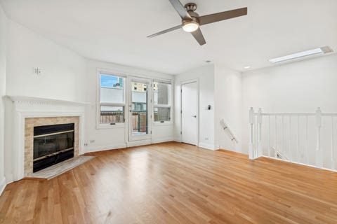 Tiny photo for 2910 N Commonwealth Avenue #3, Chicago, IL 60657 (MLS # 12724946)