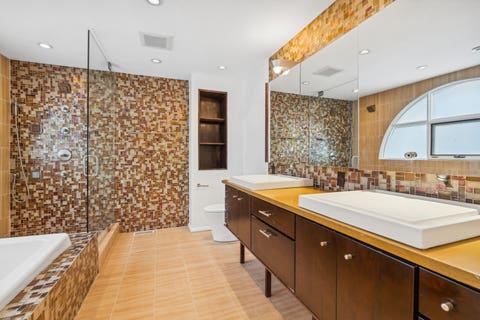 Tiny photo for 2910 N Commonwealth Avenue #3, Chicago, IL 60657 (MLS # 12724946)