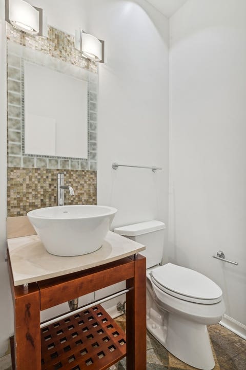 Tiny photo for 2910 N Commonwealth Avenue #3, Chicago, IL 60657 (MLS # 12724946)