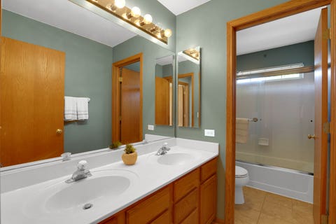 Tiny photo for 1081 Westfield Way, Mundelein, IL 60060 (MLS # 12712355)