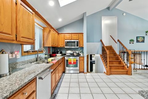Tiny photo for 7051 W 64th Place, Chicago, IL 60638 (MLS # 12575391)