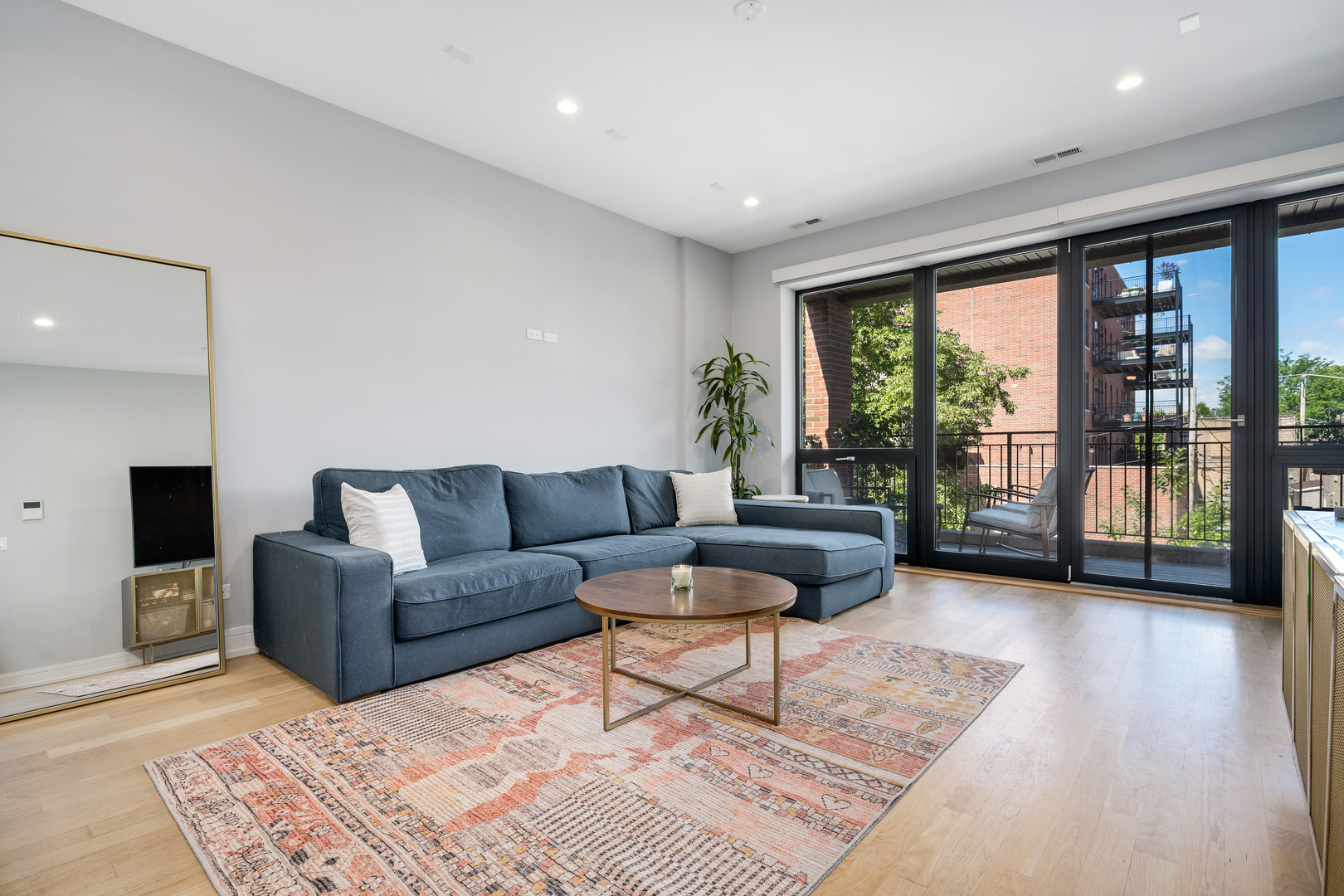 1011 N Winchester Avenue 2
