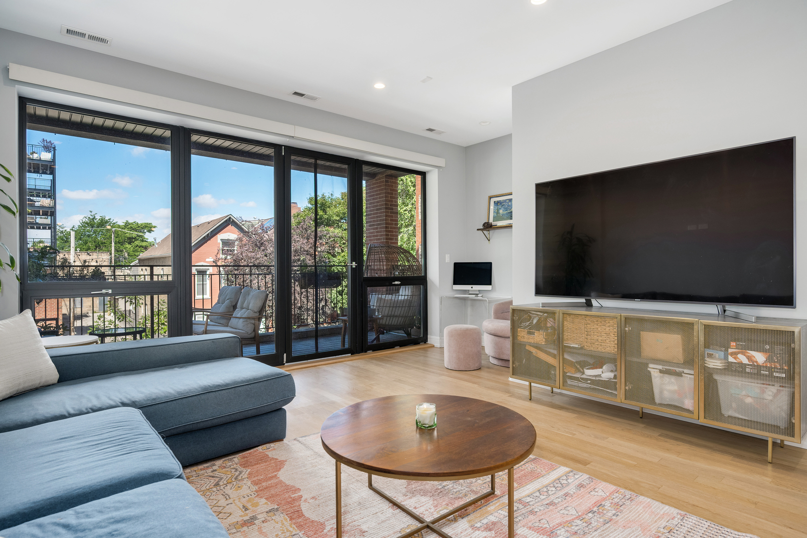 1011 N Winchester Avenue 2