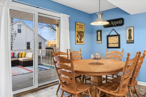 Tiny photo for 121 S Walkup Avenue, Crystal Lake, IL 60014 (MLS # 12578795)