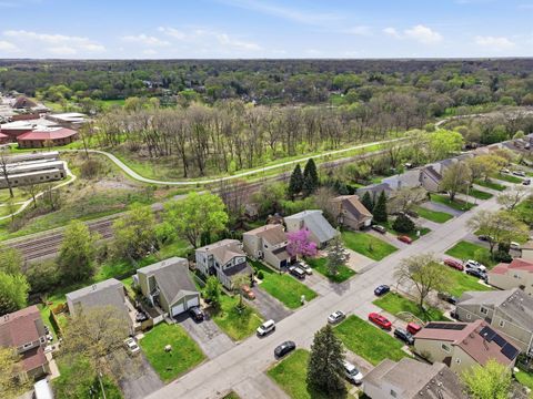 Tiny photo for 27W051 Cooley Avenue, Winfield, IL 60190 (MLS # 12626667)