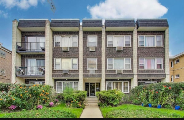 1615 HOWARD ST APT 201, EVANSTON, IL 60202 - Image 2d2cf91cc310b6cf542f3f3f66e87a69/2305071844