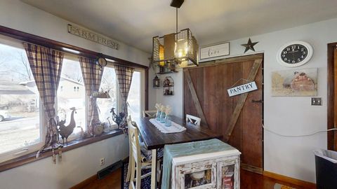 Tiny photo for 952 N Linden Avenue, Decatur, IL 62522 (MLS # 12558038)