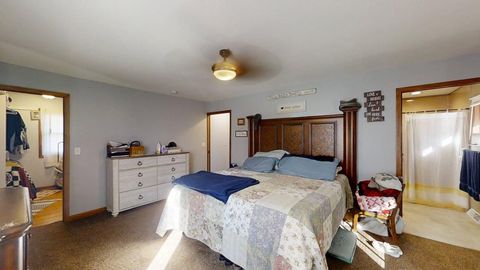 Tiny photo for 952 N Linden Avenue, Decatur, IL 62522 (MLS # 12558038)