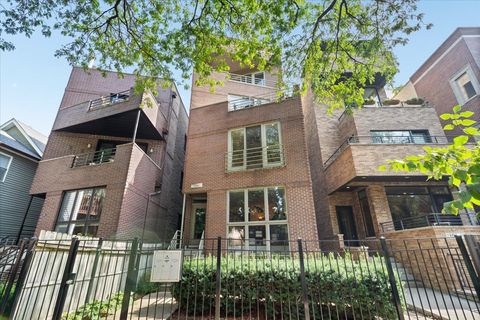 1041 N Winchester Avenue 2 Chicago IL 60622
