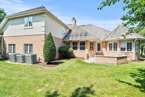 Tiny photo for 911 Red Fox Lane, Oak Brook, IL 60523 (MLS # 12515246)