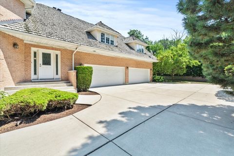 Tiny photo for 911 Red Fox Lane, Oak Brook, IL 60523 (MLS # 12515246)