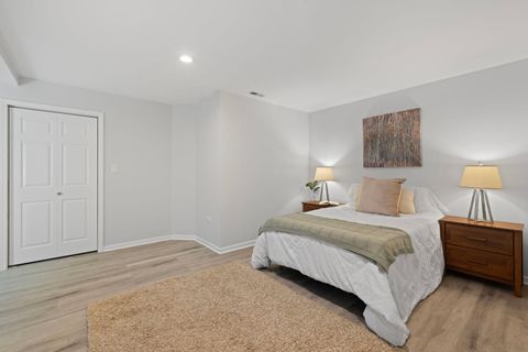 Tiny photo for 911 Red Fox Lane, Oak Brook, IL 60523 (MLS # 12515246)