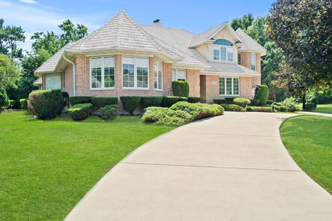 Tiny photo for 911 Red Fox Lane, Oak Brook, IL 60523 (MLS # 12515246)