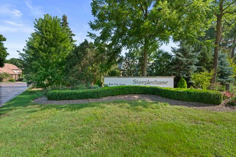 Tiny photo for 911 Red Fox Lane, Oak Brook, IL 60523 (MLS # 12515246)
