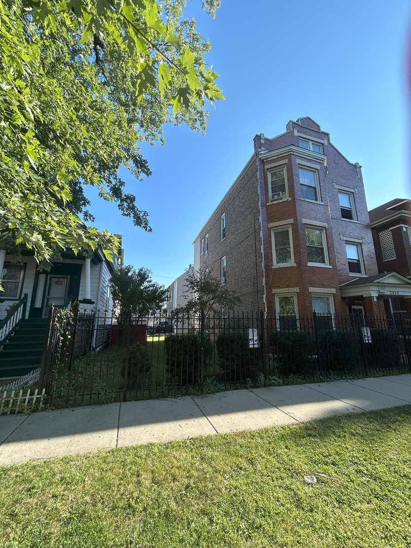 2853 W 40th Street
