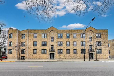 4306 N Clark Street 1 Chicago IL 60613