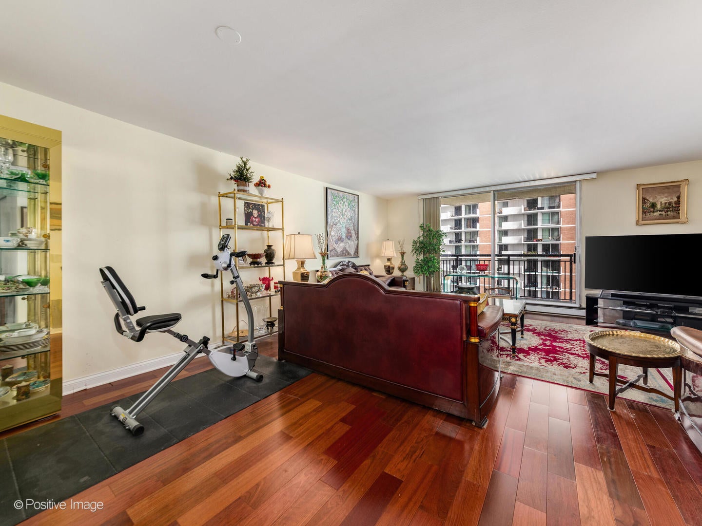 6007 N Sheridan Road 14D
