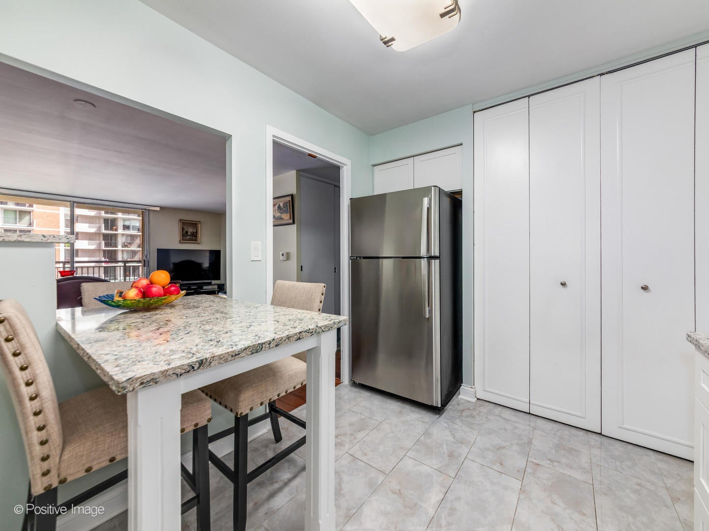 6007 N Sheridan Road 14D