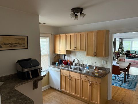 Tiny photo for 979 Vine Street, Winnetka, IL 60093 (MLS # 12476547)