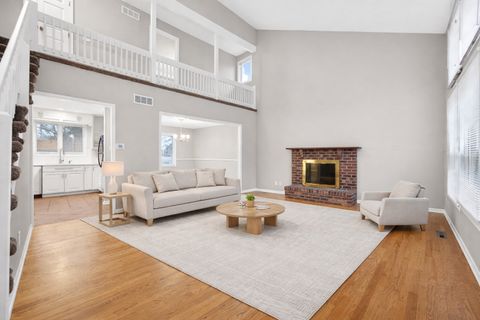 Tiny photo for 936 Hawthorne Drive, Crystal Lake, IL 60014 (MLS # 12572674)