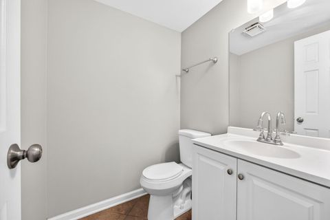 Tiny photo for 936 Hawthorne Drive, Crystal Lake, IL 60014 (MLS # 12572674)