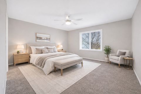 Tiny photo for 936 Hawthorne Drive, Crystal Lake, IL 60014 (MLS # 12572674)