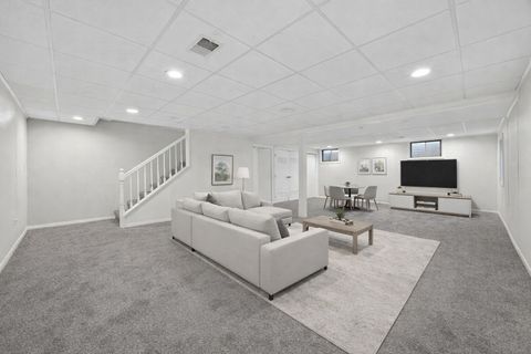 Tiny photo for 936 Hawthorne Drive, Crystal Lake, IL 60014 (MLS # 12572674)