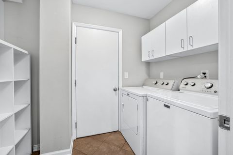 Tiny photo for 936 Hawthorne Drive, Crystal Lake, IL 60014 (MLS # 12572674)