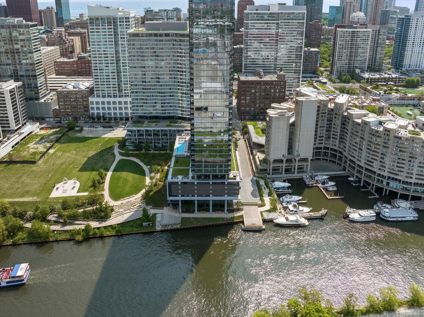 701 S Wells Street 1603