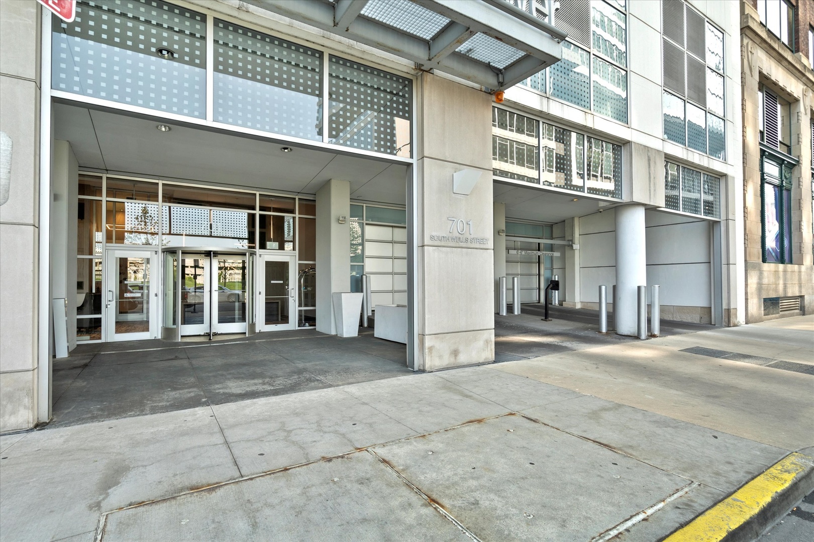 701 S Wells Street 1603