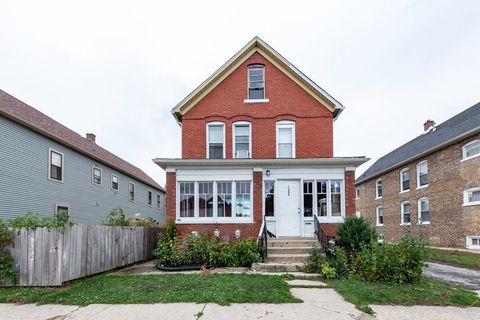 1244 Victoria Avenue North Chicago IL 60064