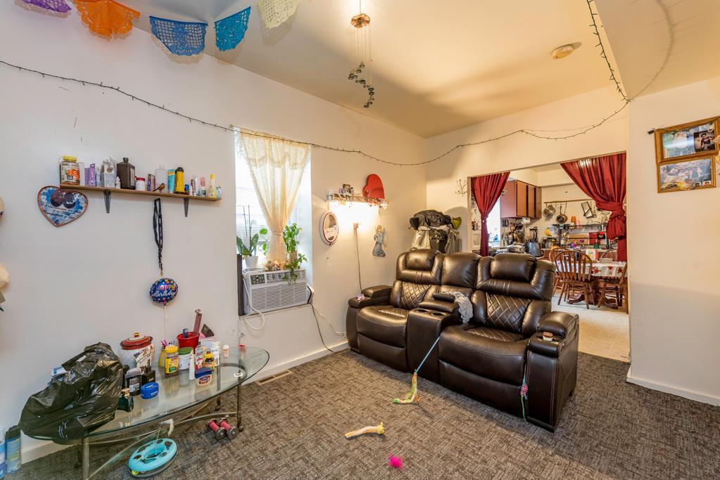 1244 Victoria Avenue