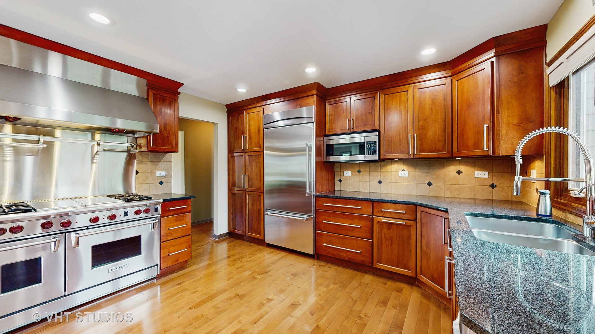 17N560 Hidden Hills Trail