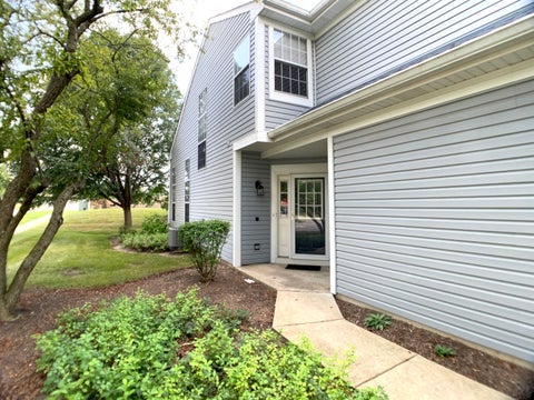 Tiny photo for 84 Harvest Gate, Lake In The Hills, IL 60156 (MLS # 12731739)