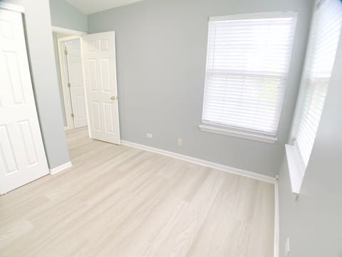Tiny photo for 84 Harvest Gate, Lake In The Hills, IL 60156 (MLS # 12731739)
