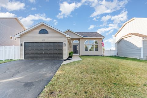 Photo of 2057 W Helen Drive, Romeoville, IL 60446 (MLS # 12492029)