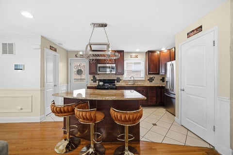 Tiny photo for 2605 W 83rd Place, Chicago, IL 60652 (MLS # 12660983)